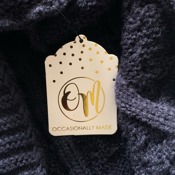 Poncho - Picture 2 of 2